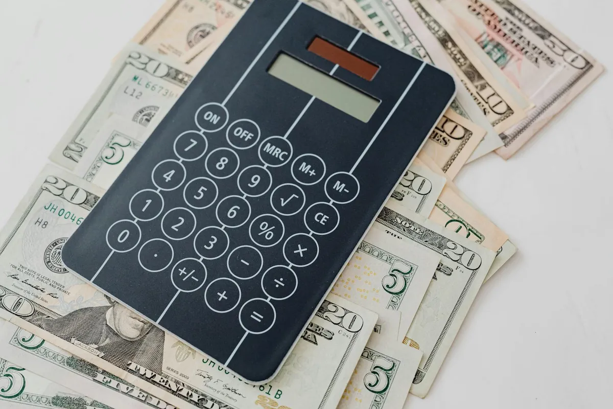 dollar bills calculator monthly budget planning